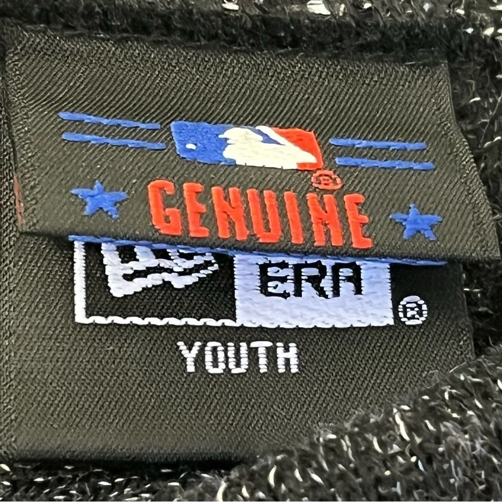 New Era Pittsburgh Pirates Youth Beanie with Yellow Pom